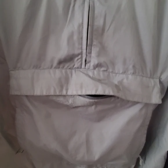 The North Face Black and Gray Windbreaker - Picture 3 of 6